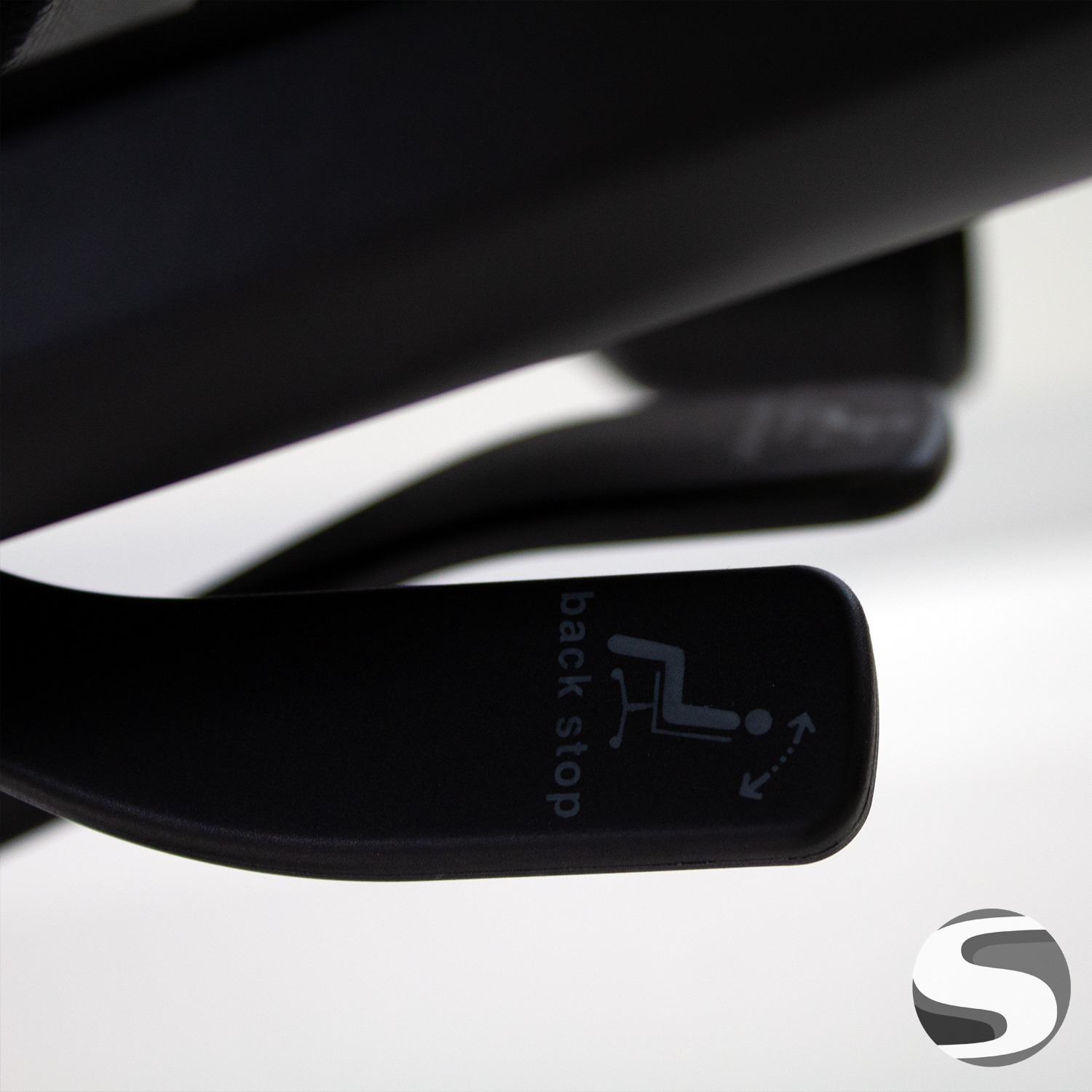 Steelcase Amia Chair Black Fabric Fully Loaded - Image 6